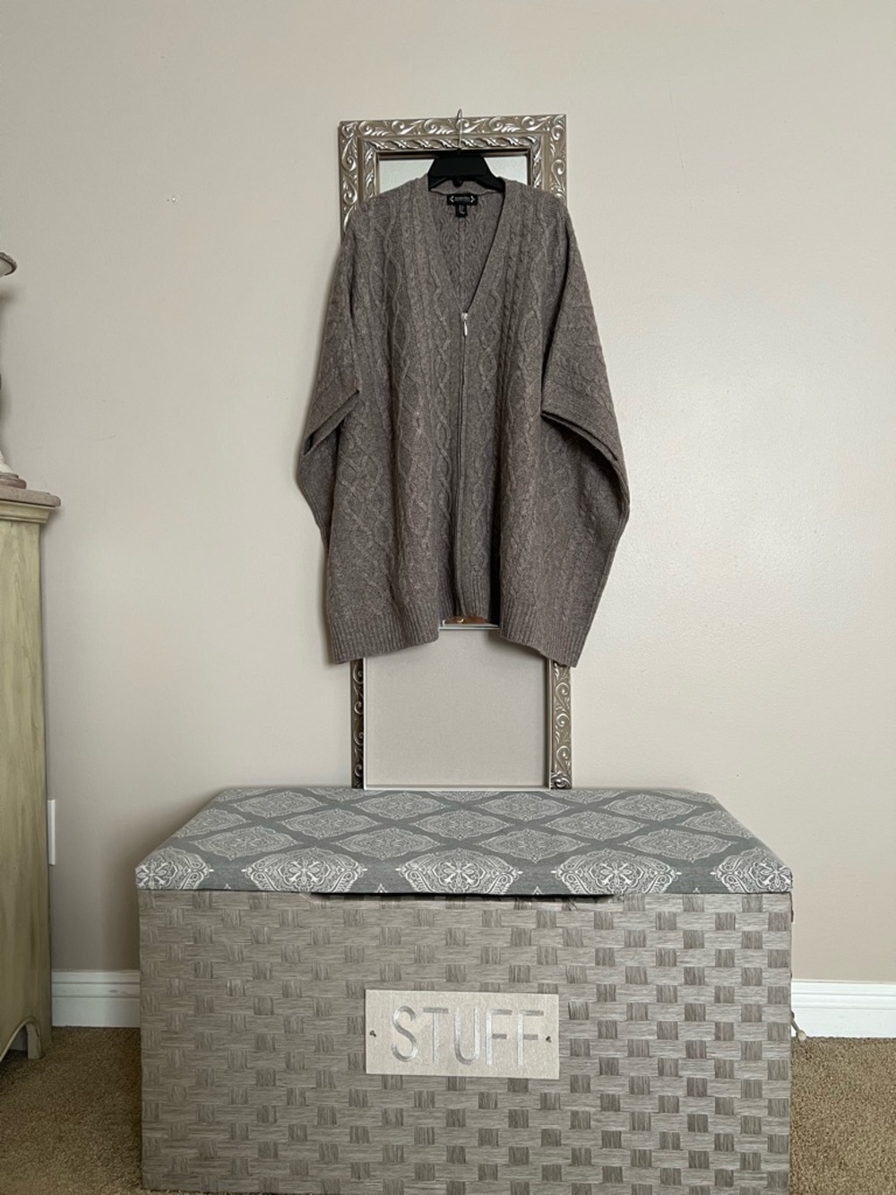Nanette Lepore NWOT women Taupe Cable-Knit Poncho Sweater